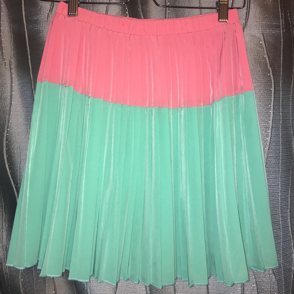 Everly salmon and aqua green pleated skirt, small